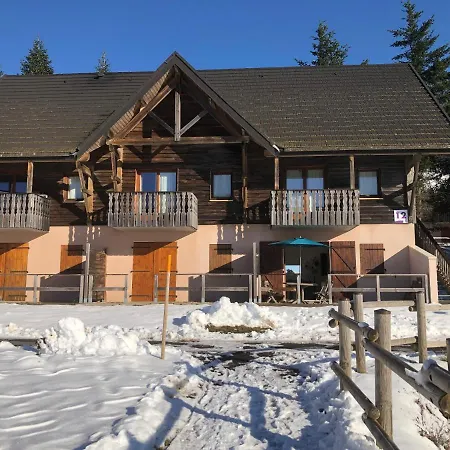 Appartement Lamarmotte Au Bois De La Reine - T3 Super-besse - Terrasse Rez De Jardin Sud