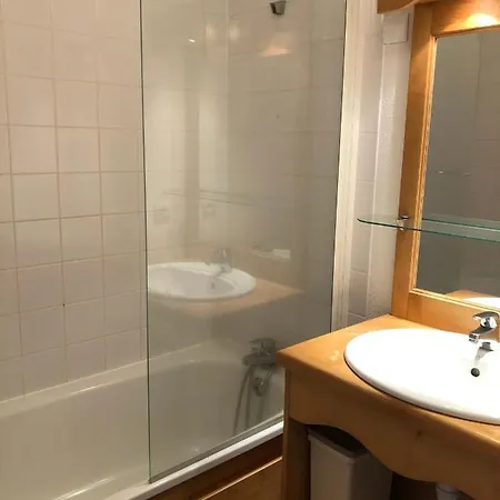 Le De Lamarmotte T3 Rénové Avec Terrasse Sud En Rez De Jardin Super-Besse