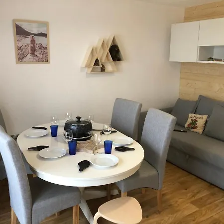 Le De Lamarmotte T3 Rénové Avec Terrasse Sud En Rez De Jardin Super-Besse